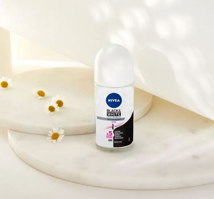 Nivea Black&white invisible original roller