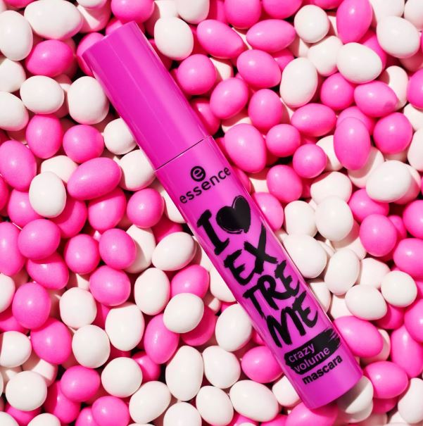 Essence الماسكارا I love extreme crazy volume mascara, 12 ml